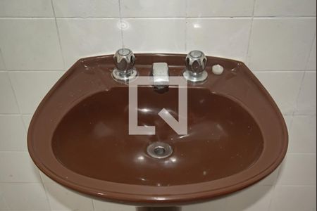 Casa à venda com 183m², 3 quartos e 3 vagasBanheiro