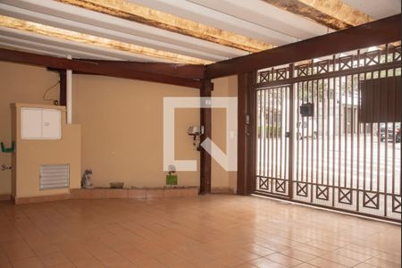 Casa à venda com 183m², 3 quartos e 3 vagasGaragem da Frente