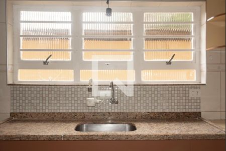 Casa à venda com 183m², 3 quartos e 3 vagasCozinha