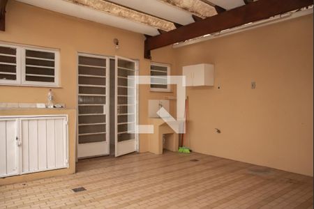 Casa à venda com 183m², 3 quartos e 3 vagasLavanderia/Garagem