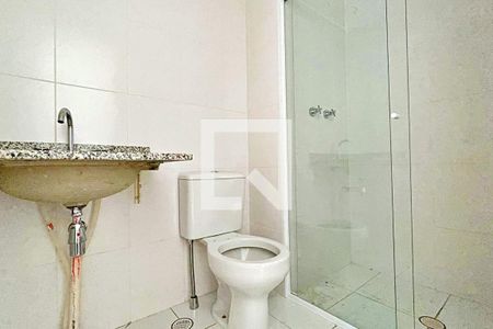 Apartamento para alugar com 68m², 2 quartos e 1 vaga Apartamento para alugar com 68m², 2 quartos e 1 vagaBanheiro da Suíte 1