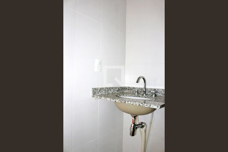 Apartamento para alugar com 68m², 2 quartos e 1 vaga Apartamento para alugar com 68m², 2 quartos e 1 vagaBanheiro