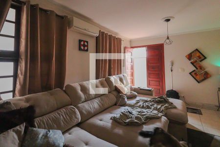 Sala de casa à venda com 4 quartos, 190m² em Vila São Paulo, Jundiaí