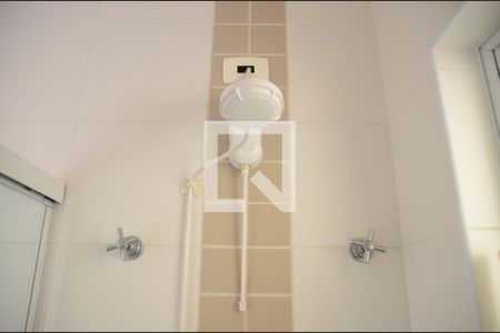 Casa à venda com 408m², 5 quartos e 5 vagasBanheiro de serviço