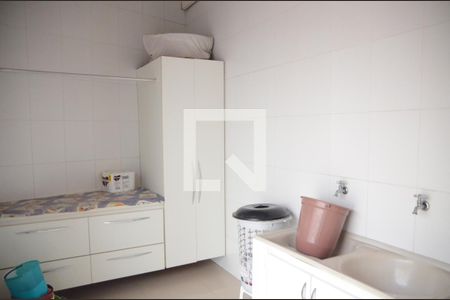 Casa à venda com 408m², 5 quartos e 5 vagasÁrea de Serviço