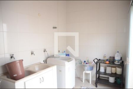 Casa à venda com 408m², 5 quartos e 5 vagasÁrea de Serviço