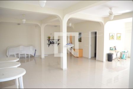 Casa à venda com 408m², 5 quartos e 5 vagasÁrea de Festa 