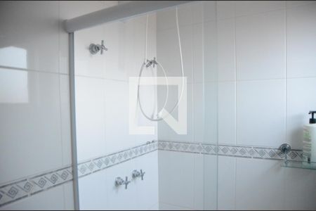 Casa à venda com 408m², 5 quartos e 5 vagasBanheiro da Suíte 3