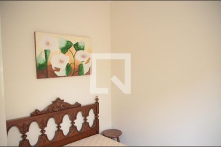 Casa à venda com 408m², 5 quartos e 5 vagasQuarto de Serviço