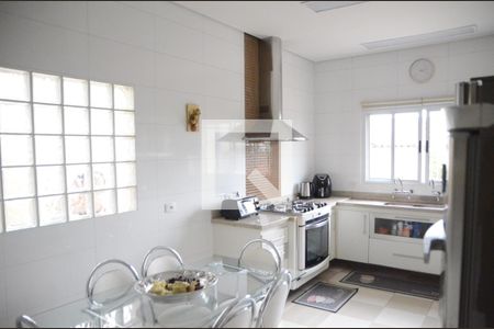 Casa à venda com 408m², 5 quartos e 5 vagasCozinha