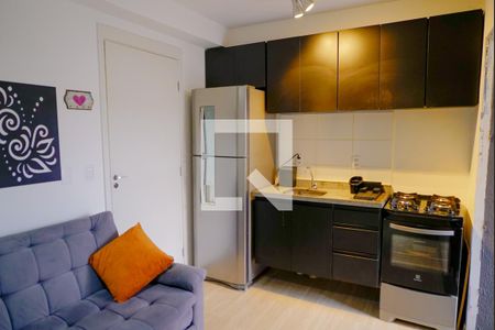 Sala/Cozinha de apartamento à venda com 2 quartos, 31m² em Vila Monumento, São Paulo