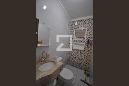 Banheiro de apartamento à venda com 2 quartos, 50m² em Vila Medeiros, São Paulo