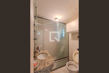 Banheiro de apartamento à venda com 1 quarto, 50m² em Praia de Belas, Porto Alegre