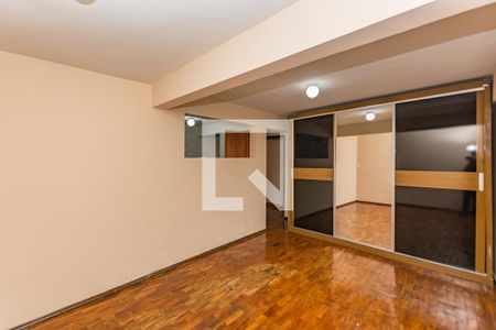 Suíte 1 de casa para alugar com 4 quartos, 350m² em Caiçaras, Belo Horizonte
