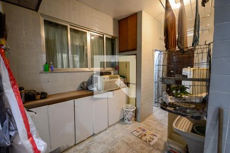 Apartamento à venda com 200m², 3 quartos e 1 vagaÁrea de Serviço