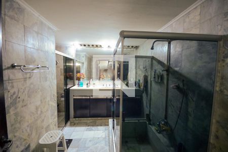 Apartamento à venda com 200m², 3 quartos e 1 vagaBanheiro 2