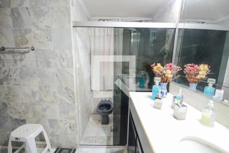 Apartamento à venda com 200m², 3 quartos e 1 vagaBanheiro 2