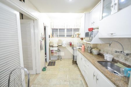 Apartamento à venda com 200m², 3 quartos e 1 vagaCozinha