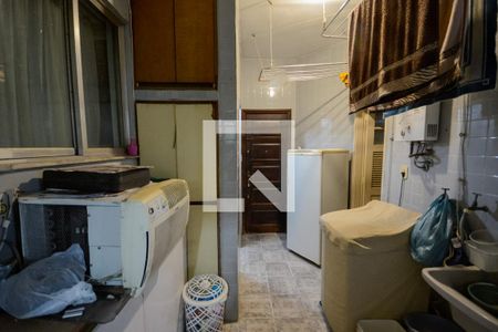 Apartamento à venda com 200m², 3 quartos e 1 vagaÁrea de Serviço