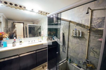 Apartamento à venda com 200m², 3 quartos e 1 vagaBanheiro 2