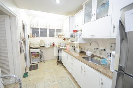 Apartamento à venda com 200m², 3 quartos e 1 vagaCozinha