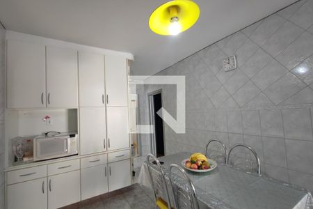 Casa à venda com 347m², 3 quartos e 4 vagasCozinha