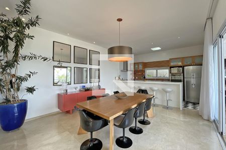 Sala de casa de condomínio à venda com 4 quartos, 330m² em Jardim Serrano, Nova Lima