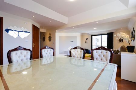 Apartamento à venda com 140m², 3 quartos e 2 vagasSala