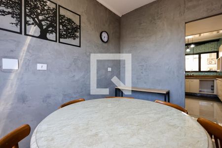 Apartamento à venda com 140m², 3 quartos e 2 vagasCopa