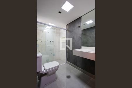 Apartamento à venda com 140m², 3 quartos e 2 vagasBanheiro da suíte