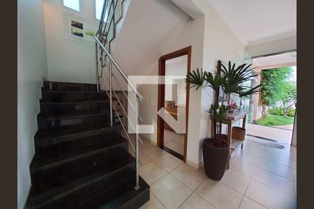 Casa para alugar com 4 quartos, 400m² em Jardim Karaíba, Uberlândia