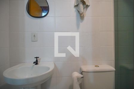 Banheiro de kitnet/studio à venda com 1 quarto, 25m² em Centro, São Leopoldo