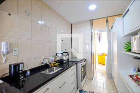 Apartamento à venda com 100m², 3 quartos e sem vaga Apartamento à venda com 100m², 3 quartos e sem vagaCozinha