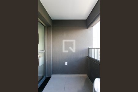 Varanda de kitnet/studio para alugar com 1 quarto, 27m² em Chácara Seis de Outubro, São Paulo