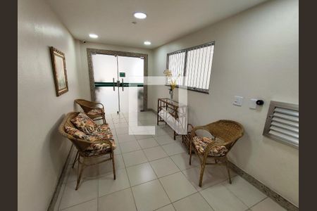 Apartamento à venda com 75m², 2 quartos e 1 vagaHall de entrada
