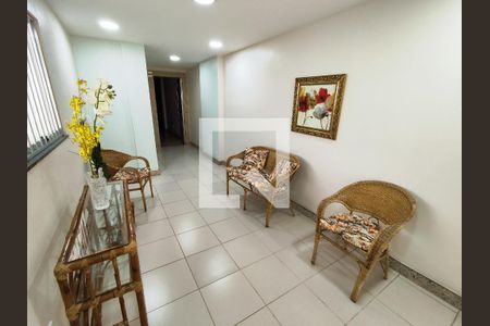 Apartamento à venda com 75m², 2 quartos e 1 vagaHall de entrada