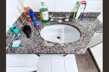 Apartamento à venda com 75m², 2 quartos e 1 vagaBanheiro Social