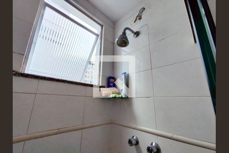 Apartamento à venda com 75m², 2 quartos e 1 vagaBanheiro da Suíte