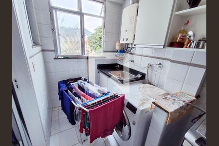 Apartamento à venda com 75m², 2 quartos e 1 vagaÁrea de Serviço