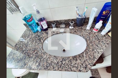 Apartamento à venda com 75m², 2 quartos e 1 vagaBanheiro da Suíte