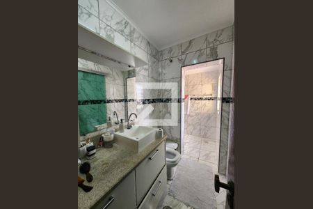 Casa à venda com 350m², 5 quartos e 2 vagasBanheiro da Suíte