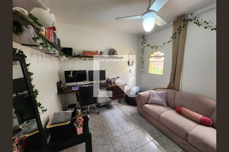 Casa à venda com 350m², 5 quartos e 2 vagasQuarto 2 - sala