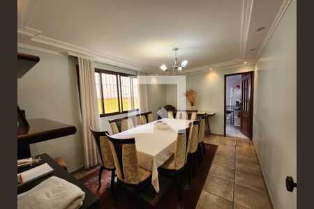 Casa à venda com 350m², 5 quartos e 2 vagasCopa