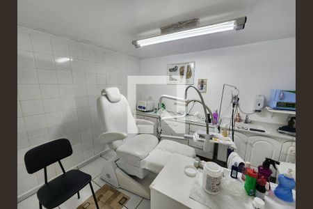 Casa à venda com 350m², 5 quartos e 2 vagasClinica