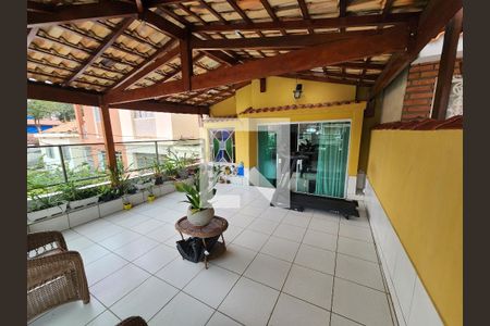 Casa à venda com 350m², 5 quartos e 2 vagasVaranda