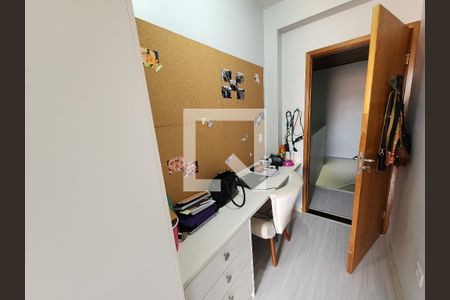 Casa à venda com 350m², 5 quartos e 2 vagasEdicula - Quarto 2