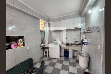 Casa à venda com 350m², 5 quartos e 2 vagasÁrea de Serviço