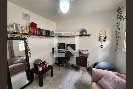 Casa à venda com 350m², 5 quartos e 2 vagasQuarto 2 - sala