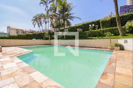 Apartamento à venda com 65m², 2 quartos e 1 vaga Apartamento à venda com 65m², 2 quartos e 1 vagaÁrea comum - Piscina