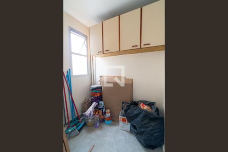 Apartamento à venda com 65m², 2 quartos e 1 vaga Apartamento à venda com 65m², 2 quartos e 1 vagaQuarto de Serviço